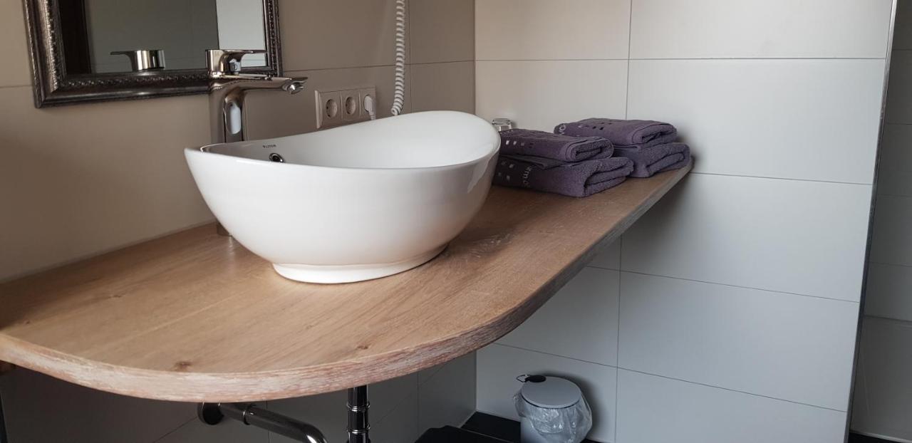 Boardinghouse Marktplatz Schwandorf in Bayern Ngoại thất bức ảnh